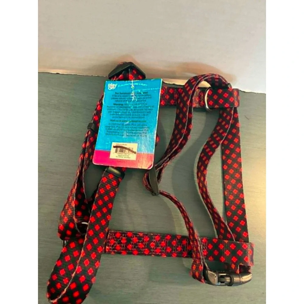 Play On! Dog Harness Medium Red Black NWT Diamond‎ Pattern Adjustable